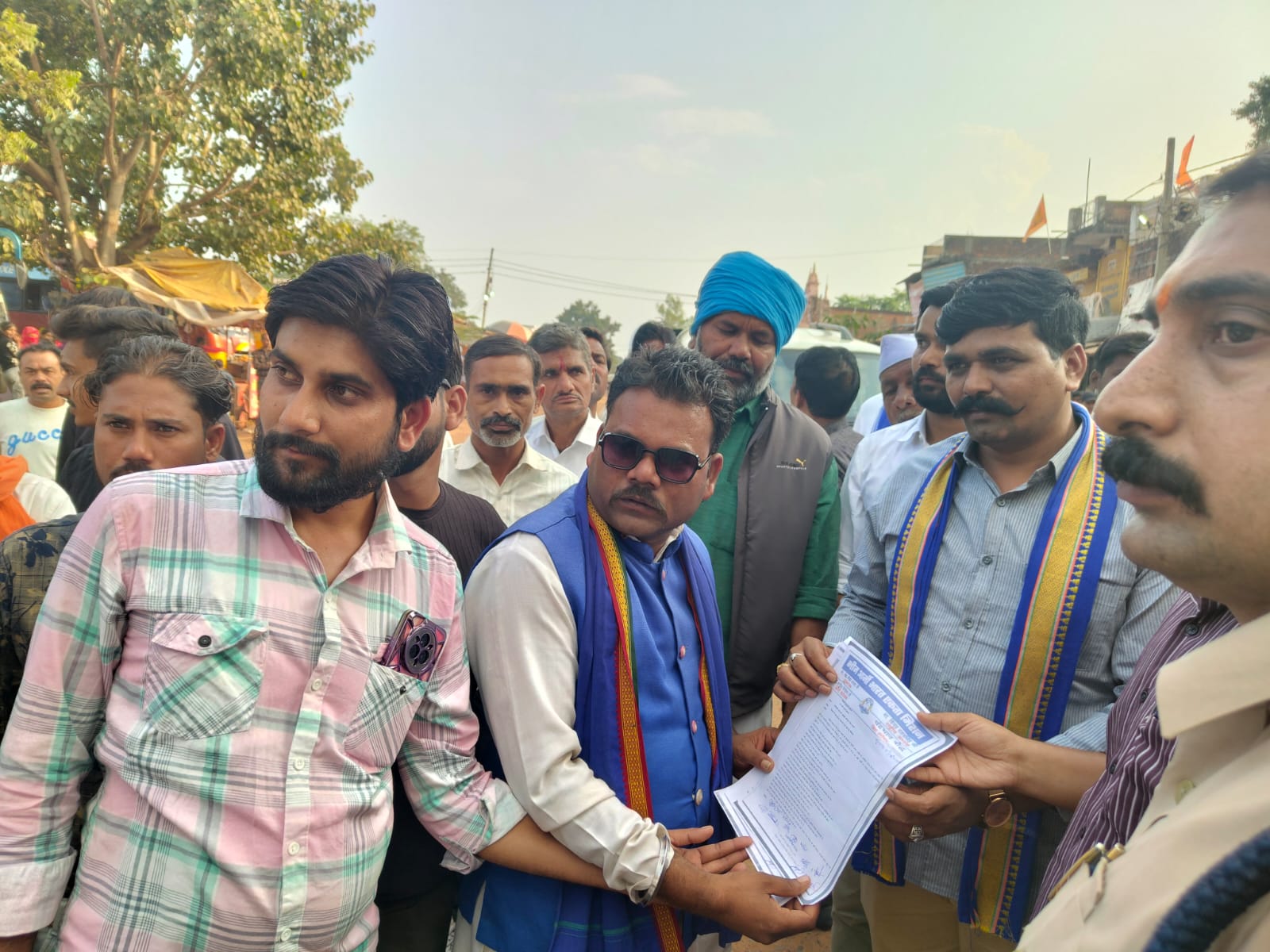 भीम आर्मी एवं किसान यूनियन संगठन  ने चक्का जाम कर किया विरोध प्रदर्शन