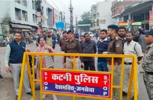 katni news स्टेशन रोड मुख्य मार्ग को जाम-मुक्त बनाने की गई कार्यवाही