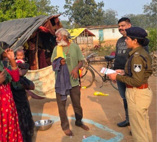 katni news आधारकार्ड किए जांच देखे गए दस्तावेज रजिस्टर में की गई नाम दर्ज 