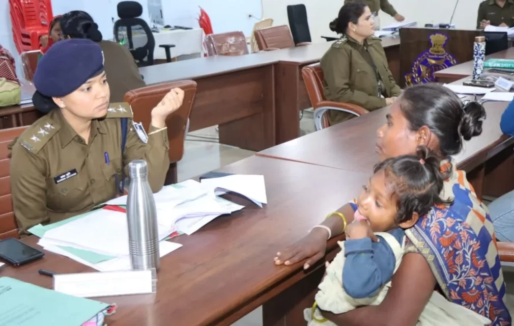 katni news जनसुनवाई में पुलिस अधीक्षक ने सुनी आमजन की समस्याएं