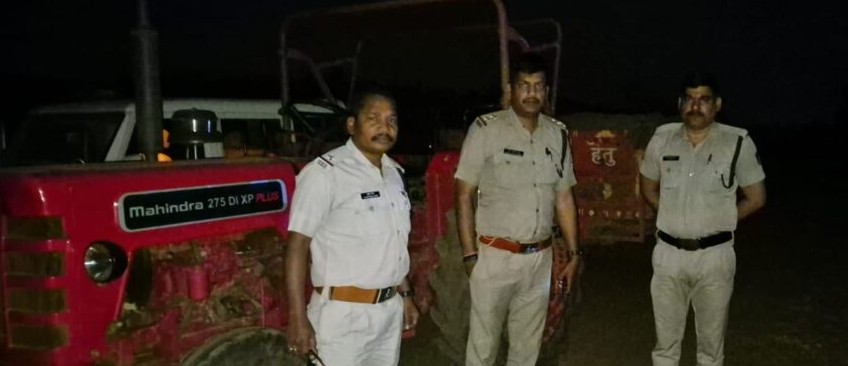 अवैध रेत परिवहन के खिलाफ बडवारा पुलिस की सख्त कार्रवाई, ट्रैक्टर-ट्रॉली जब्त