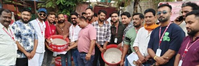 300 पानी टंकियां बांटकर बचाई जा रही बेजुबानों की जान 