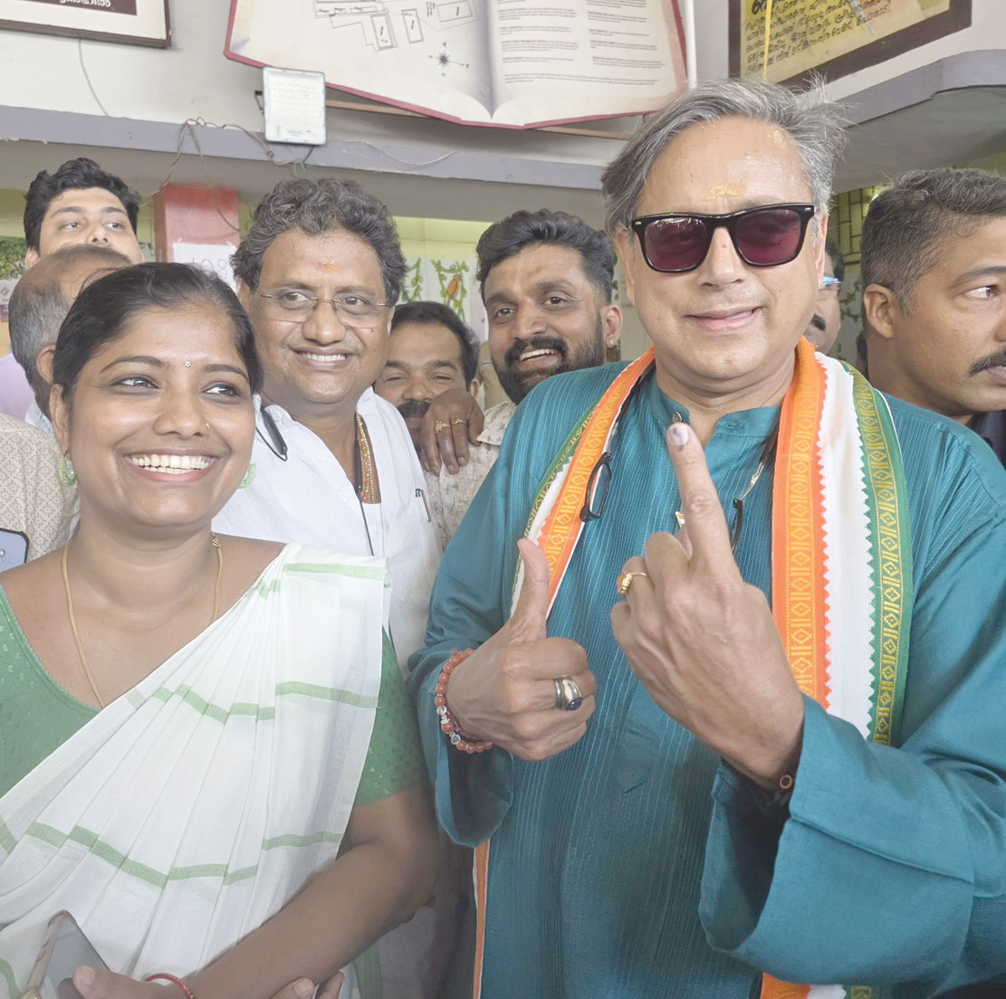 भारत की चुप्पी कमजोरी नहीं शशि थरूर