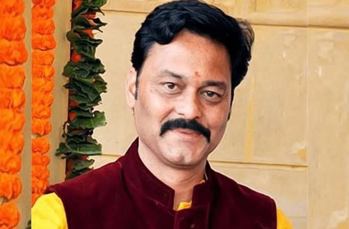विधायक संजय पाठक अपराधिक अवमानना मामले में तलब